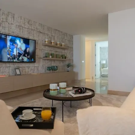 Magnifico Apartamento Primera Linea Playa Εστεπόνα