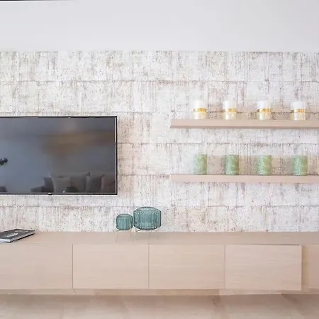 Magnifico Apartamento Primera Linea Playa Apartman Estepona