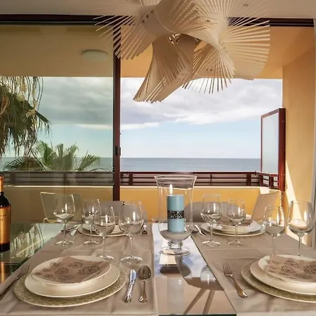 Magnifico Apartamento Primera Linea Playa Estepona