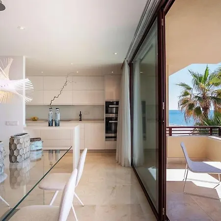 Apartmán Magnifico Apartamento Primera Linea Playa Estepona
